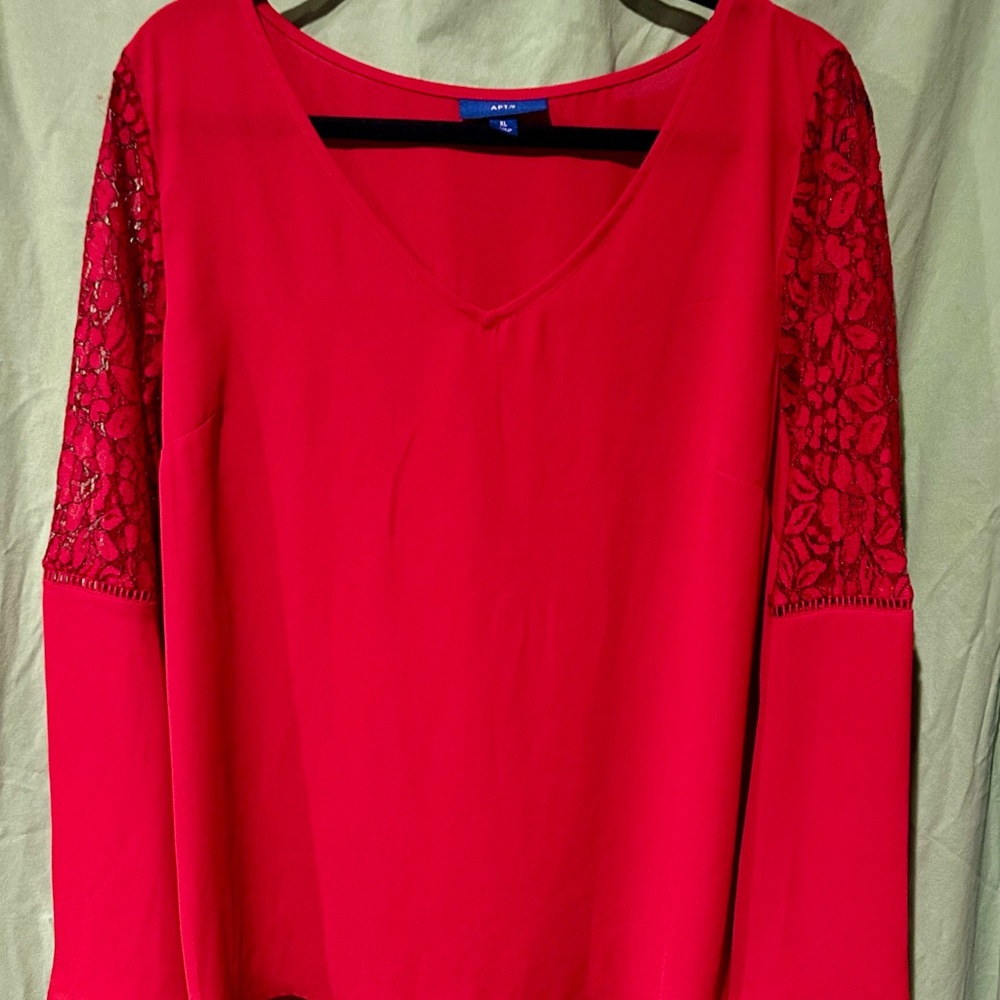 Apt. 9 Women's Red Lace Sleeve Top